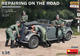 REPAIRING ON THE ROAD, TYP 170V PERSONENWAGEN CABRIO AND 4 FIGURES - 1/7