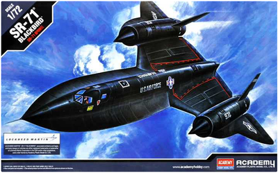 SR-71 BLACKBIRD (1:72)