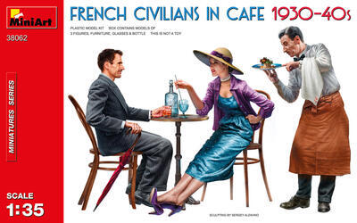 French Civilians in Cafe 1930-40's (3 fig.)