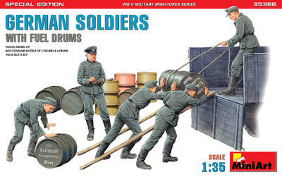 German Soldiers w/fuel drums (5 fig.)