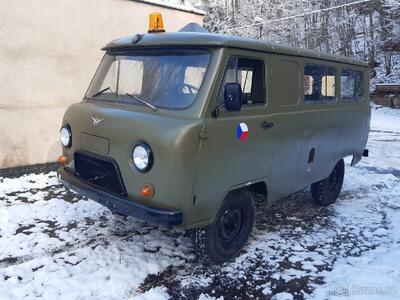 UAZ 3909 "Buchanka" Russian Military Van - 2