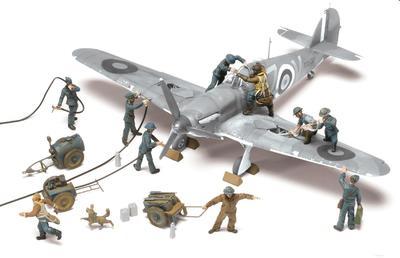 WWII RAF Ground Crew 10 Multi-Part Figures - 2