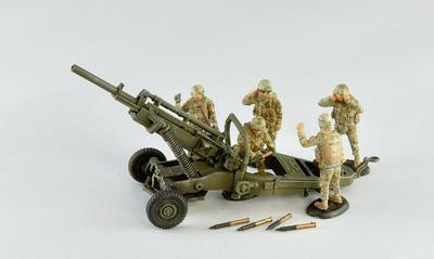 M102 105mm Hotwizer with 5 crew - 3