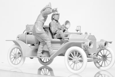 Model T 1914 Fire Truck with Crew - 5